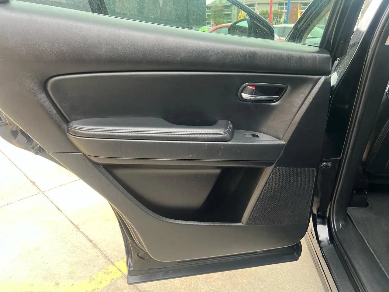 Used 2011 MAZDA CX-9 Touring w/ Moonroof & Bose Audio Pkg FWD image 25