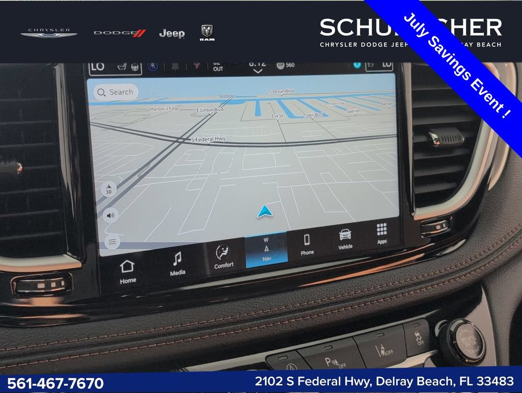 New 2025 Chrysler Pacifica Pinnacle w/ Trailer Tow Group AWD/4WD image 12