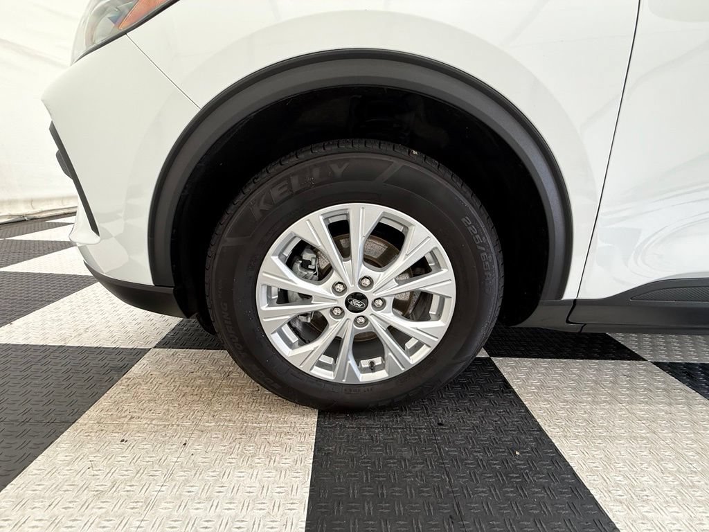 Used 2024 Ford Escape Active AWD/4WD image 11