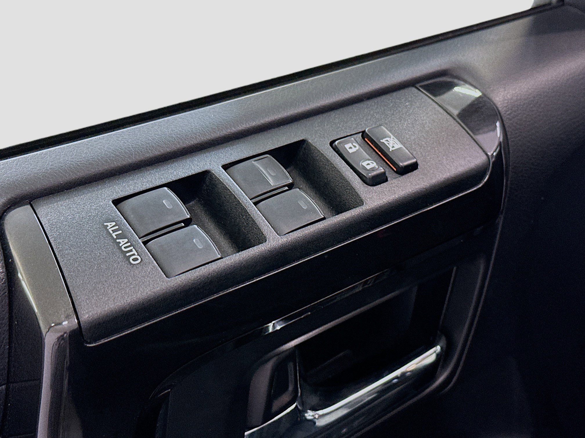 Used 2024 Toyota 4Runner TRD Off-Road image 15