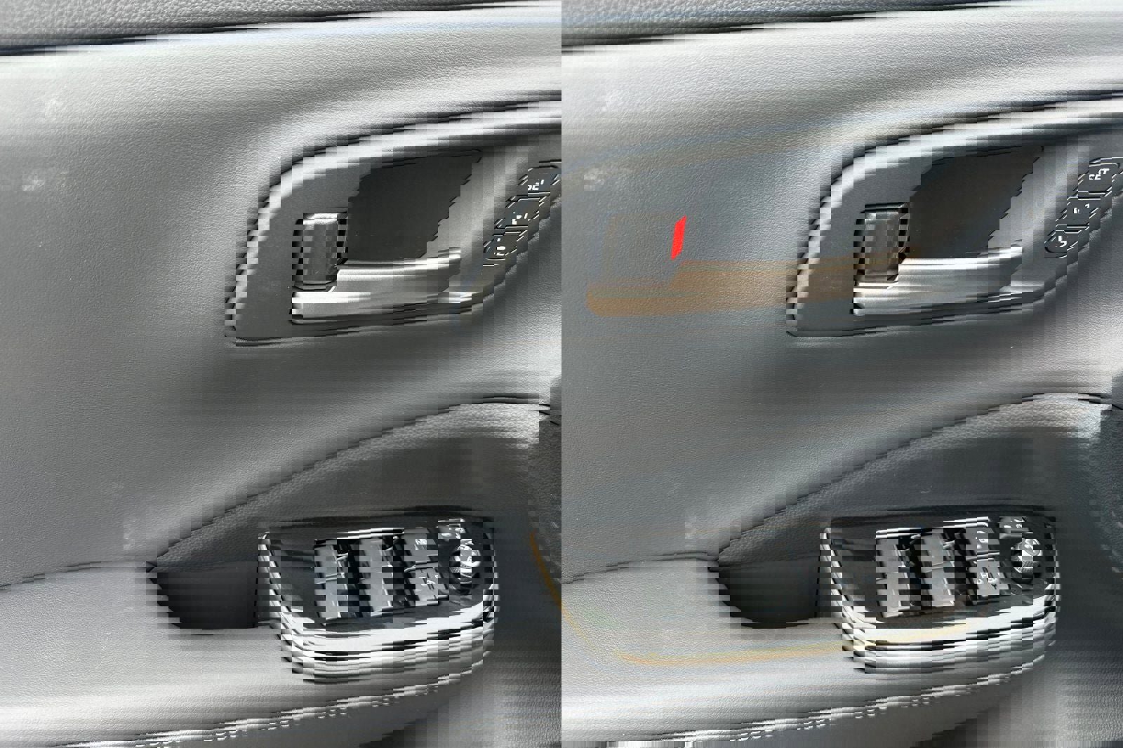 New 2026 Toyota Crown Signia image 12