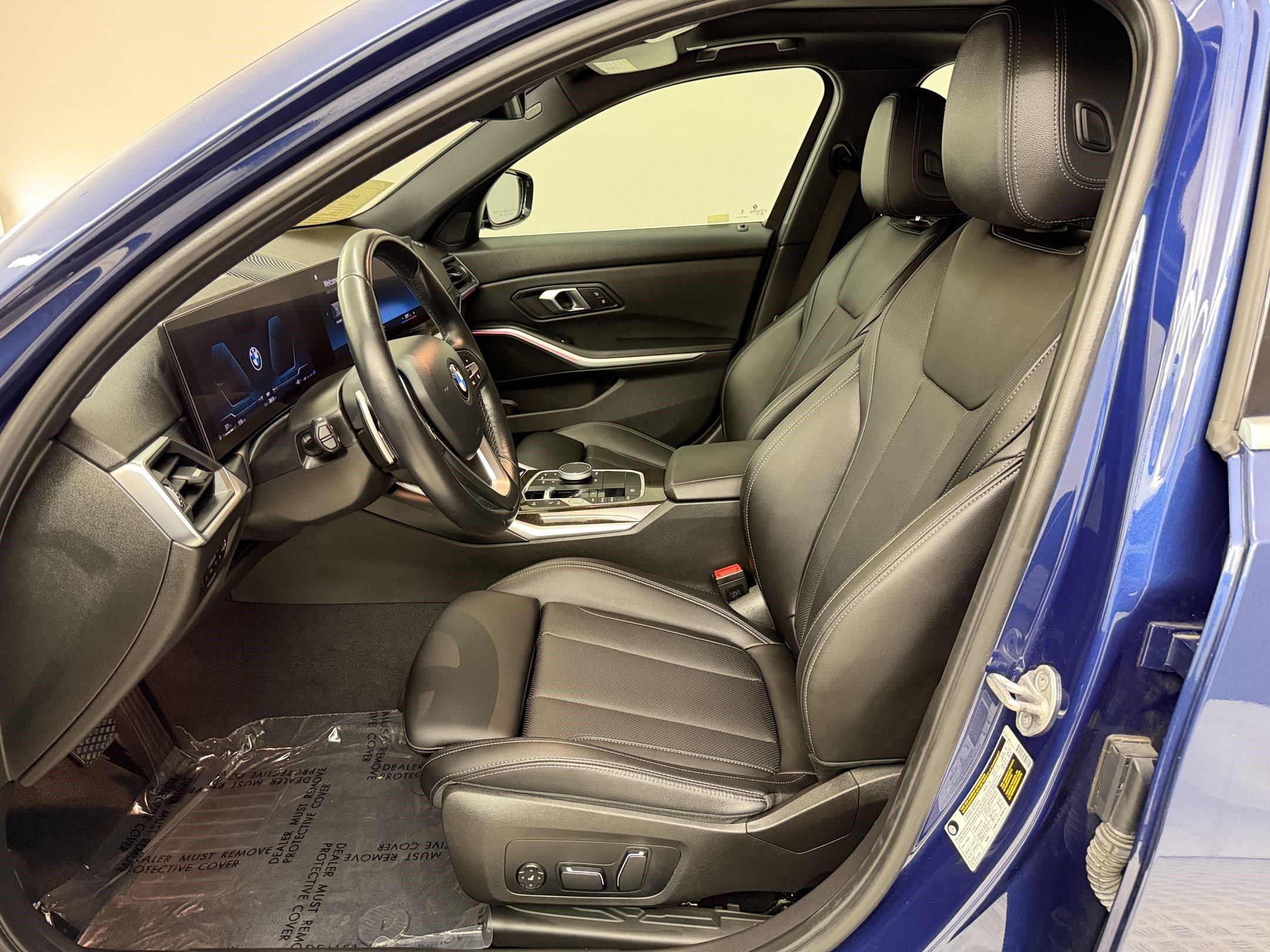 Certified 2024 BMW 330i Sedan w/ Convenience Package RWD image 5