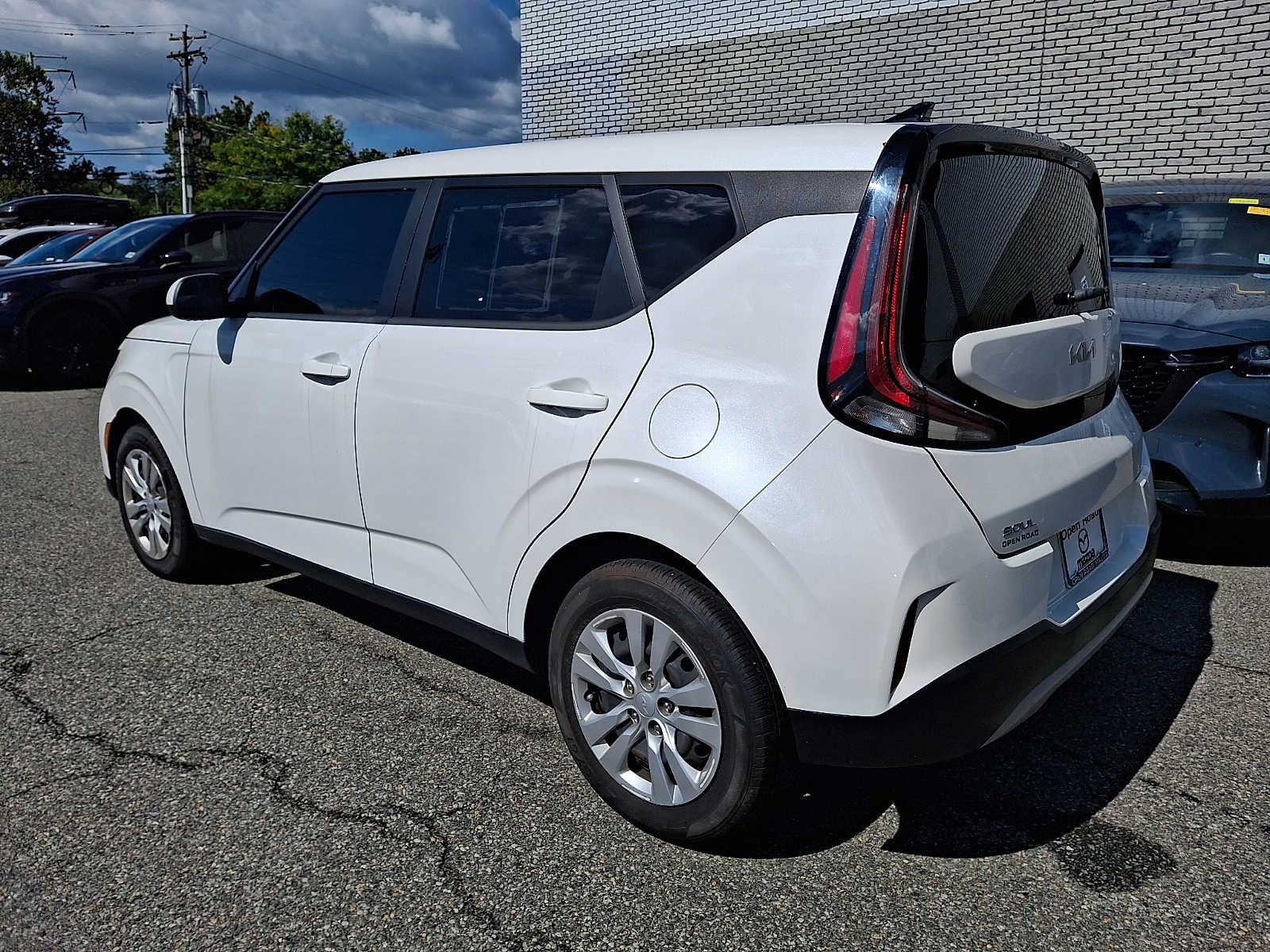 Used 2023 Kia Soul LX FWD image 6