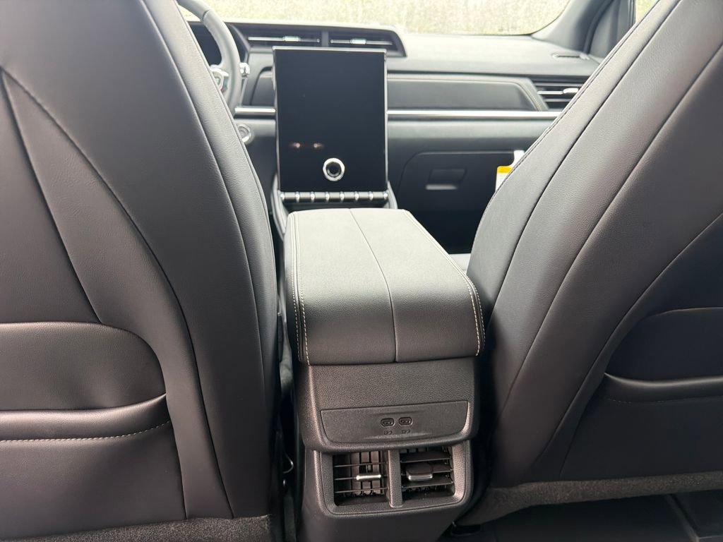 New 2026 GMC Terrain Elevation w/ Elevation Premium Package image 21