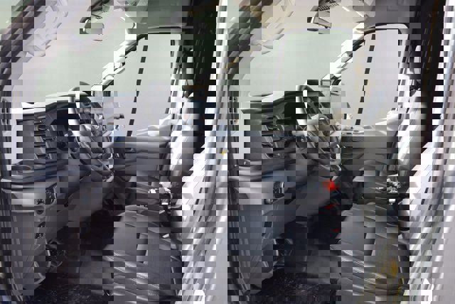 New 2026 Ford Transit 250 148 Medium Roof image 4