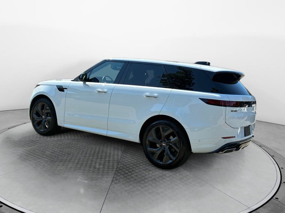 Used 2025 Land Rover Range Rover Sport Dynamic SE AWD/4WD image 5