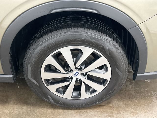 Used 2021 Subaru Outback Premium AWD/4WD image 5