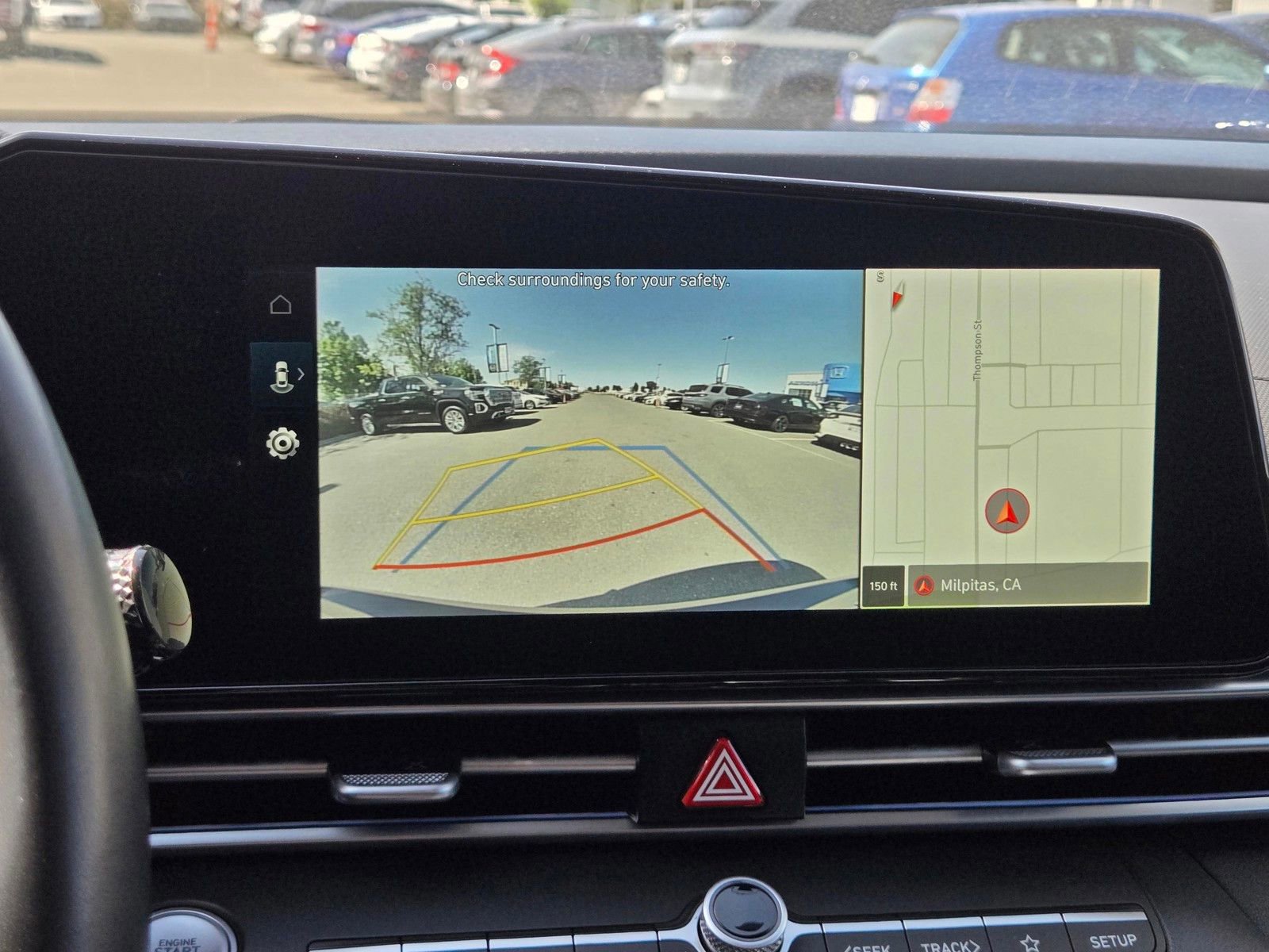 Used 2025 Hyundai Elantra Limited FWD image 21