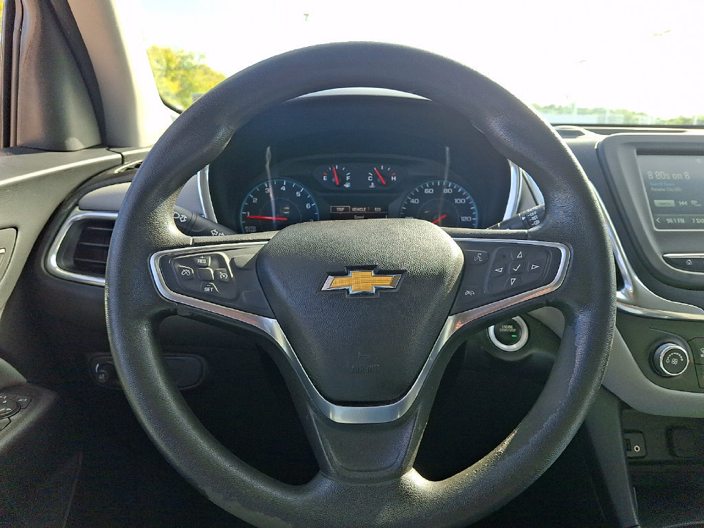 Used 2018 Chevrolet Equinox LT FWD image 18