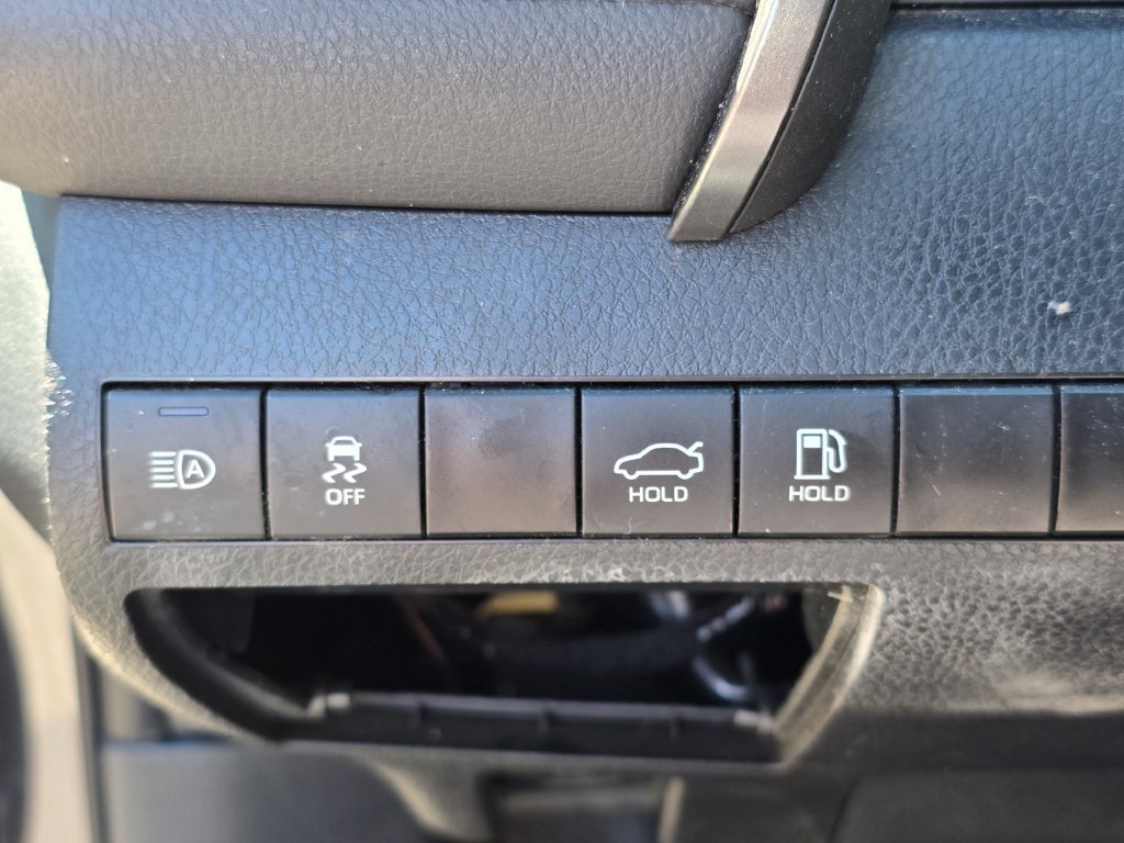 Used 2023 Toyota Camry SE FWD image 25