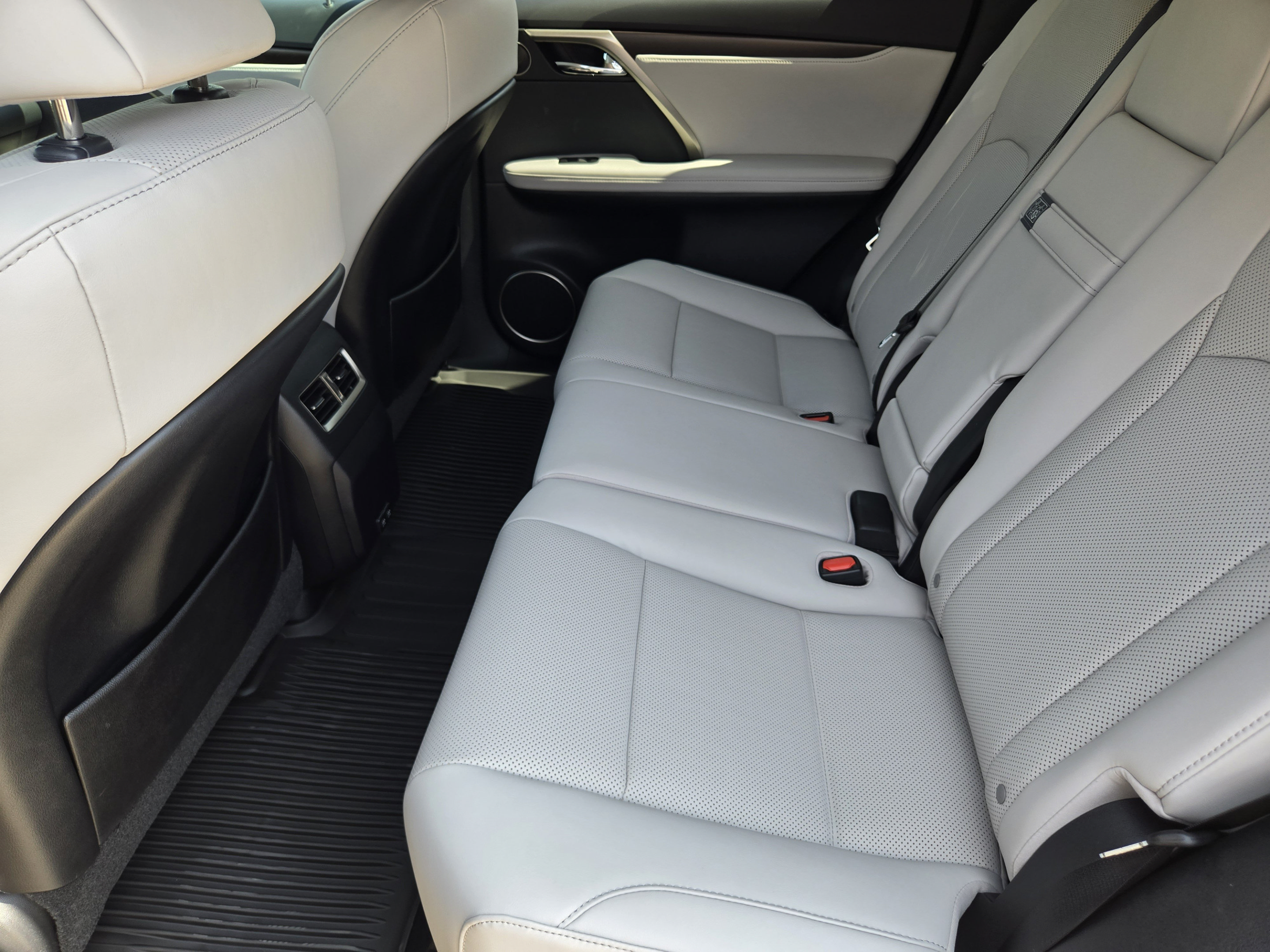 Certified 2022 Lexus RX 350 FWD w/ Premium Package image 23