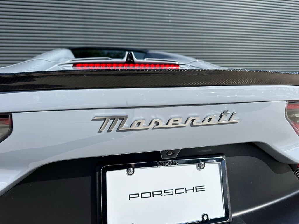 Used 2023 Maserati MC20 Spyder image 15