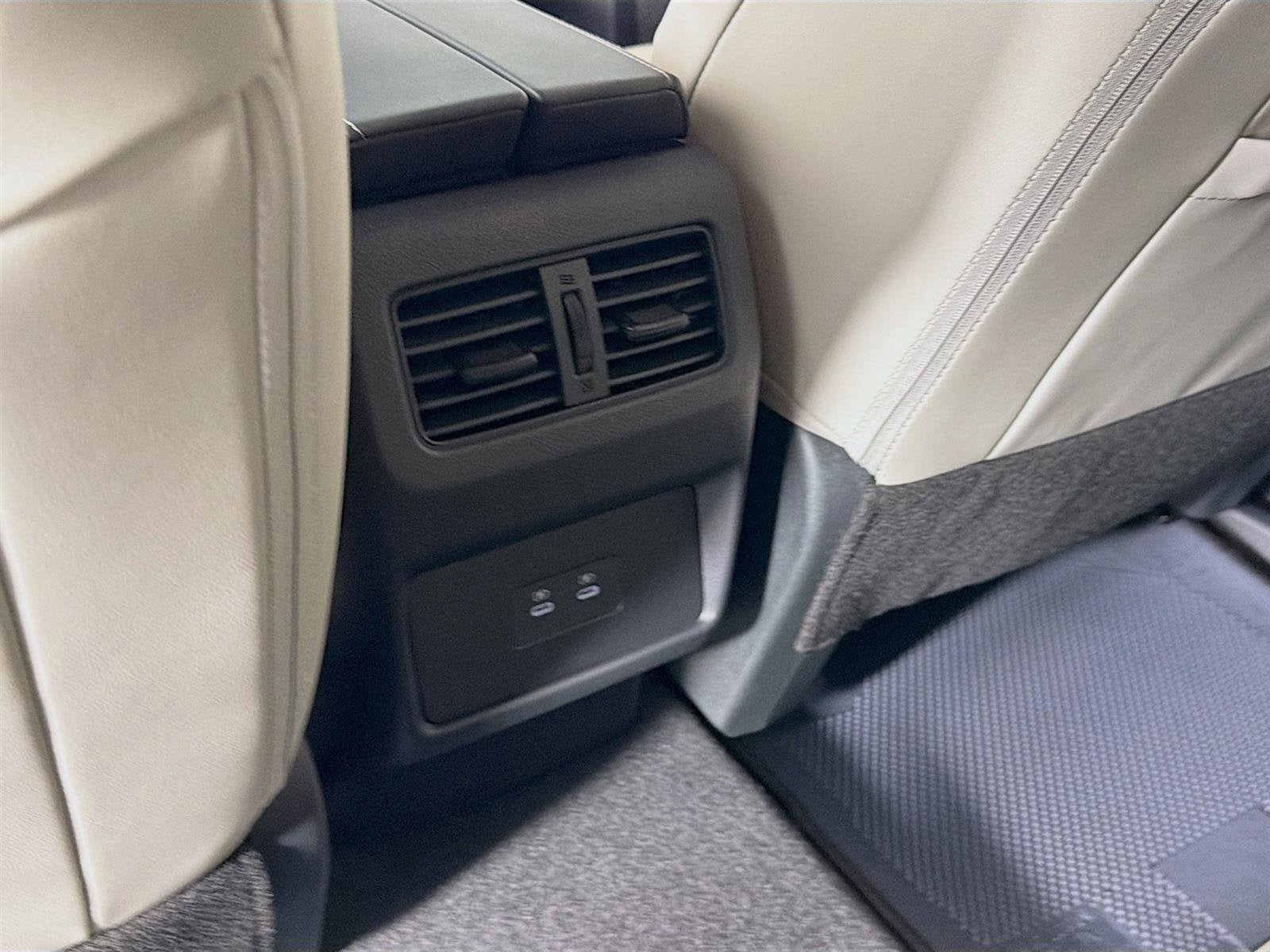 New 2026 Nissan Rogue SV FWD image 25
