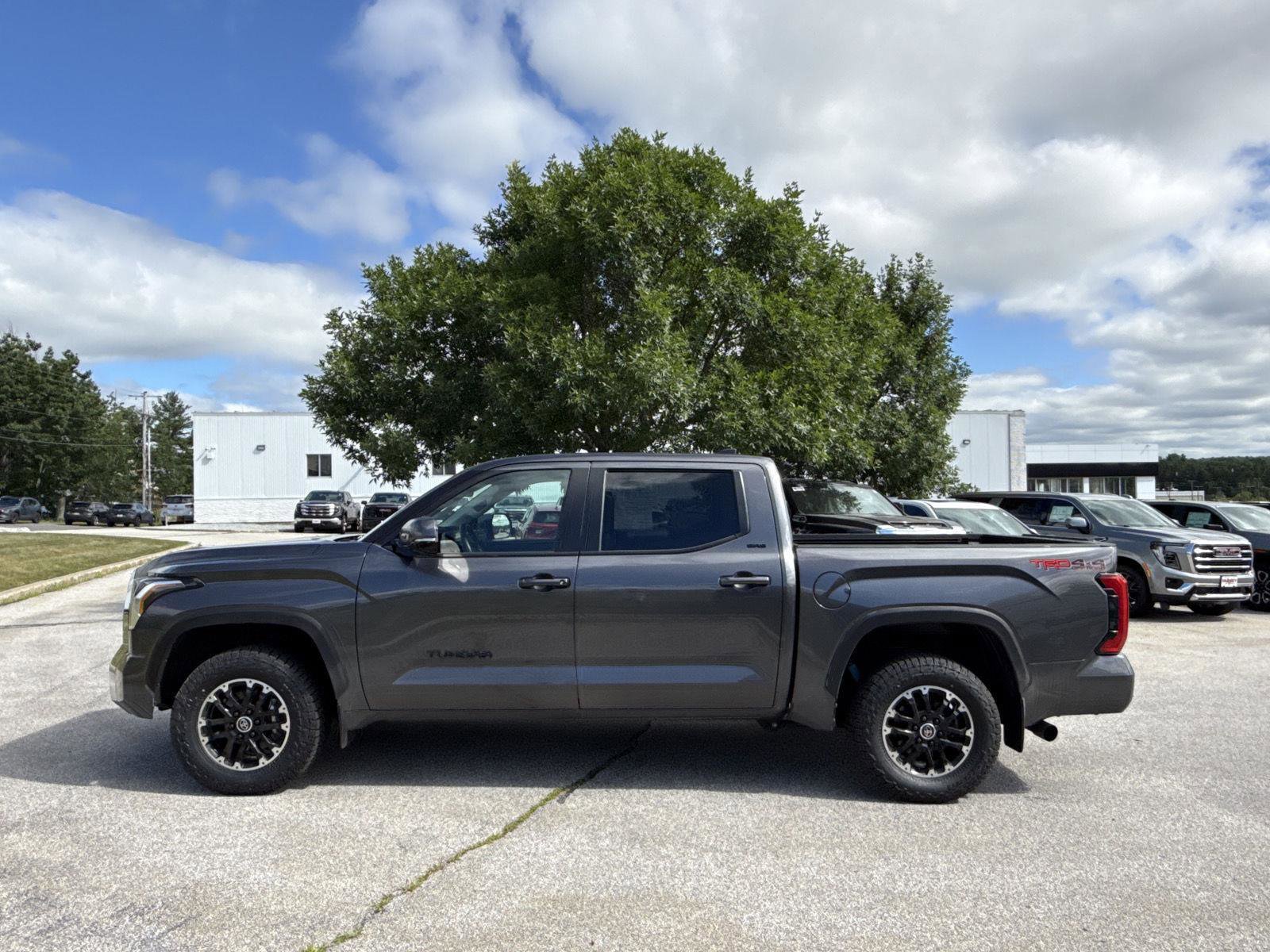 Used 2024 Toyota Tundra SR5 image 7