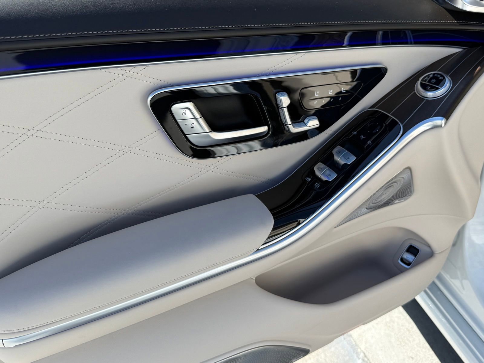 New 2026 Mercedes-Benz Maybach S 580 4MATIC image 16