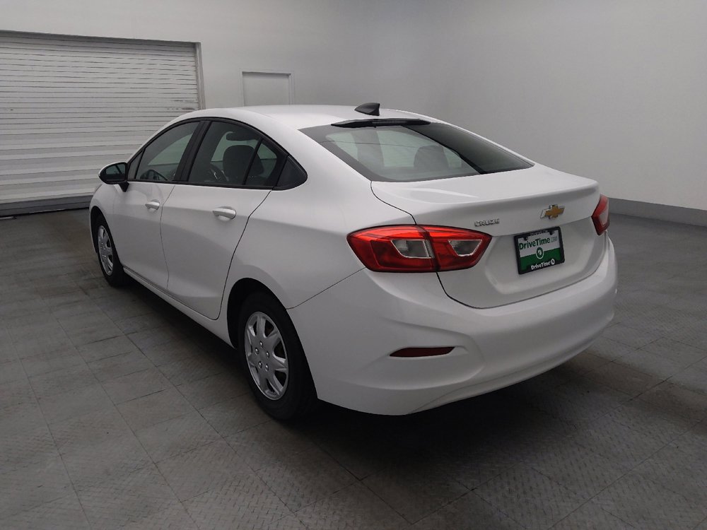 Used 2017 Chevrolet Cruze LS FWD image 5