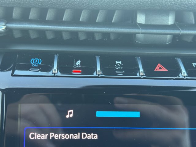 Certified 2023 Jeep Grand Cherokee Trailhawk AWD/4WD image 39