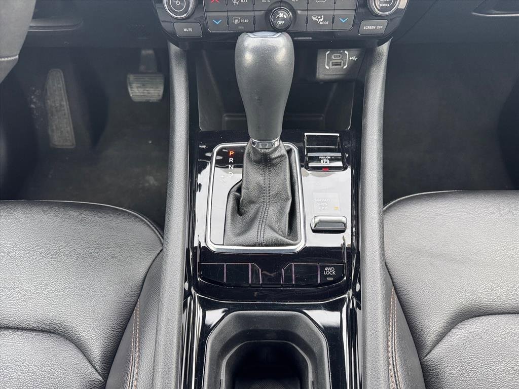 Used 2023 Jeep Compass Limited image 17