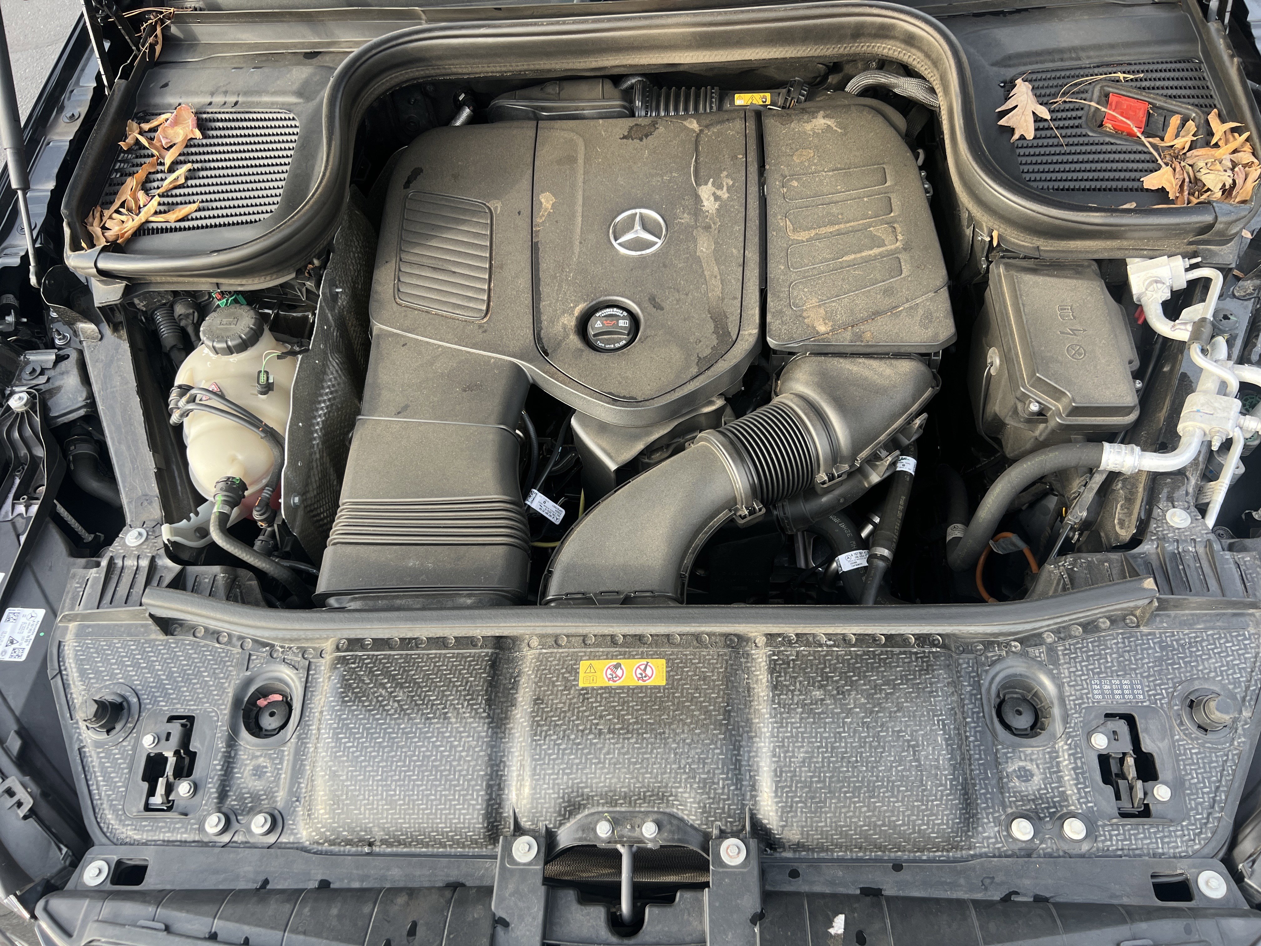 Certified 2024 Mercedes-Benz GLE 450e 4MATIC image 34