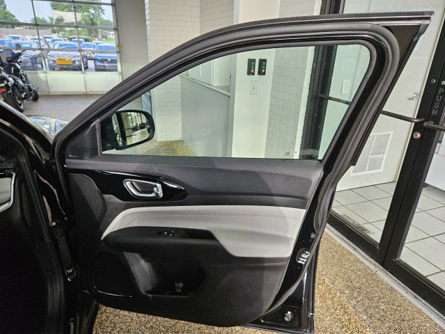 Used 2024 Jeep Compass Limited AWD/4WD image 14