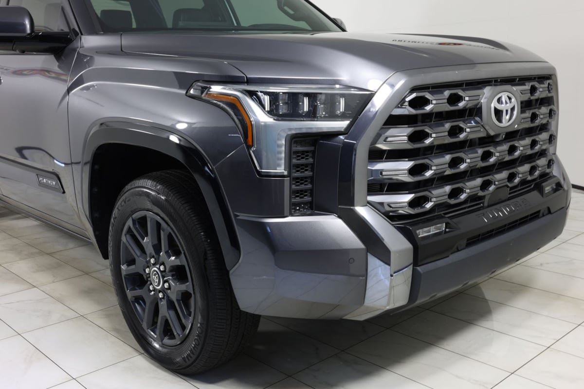 Used 2023 Toyota Tundra Platinum AWD/4WD image 38