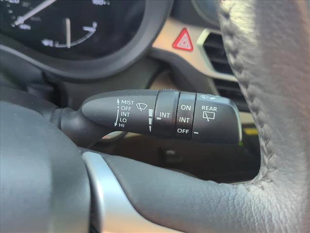 Used 2023 Toyota Sienna XLE w/ XLE Plus Package FWD image 17