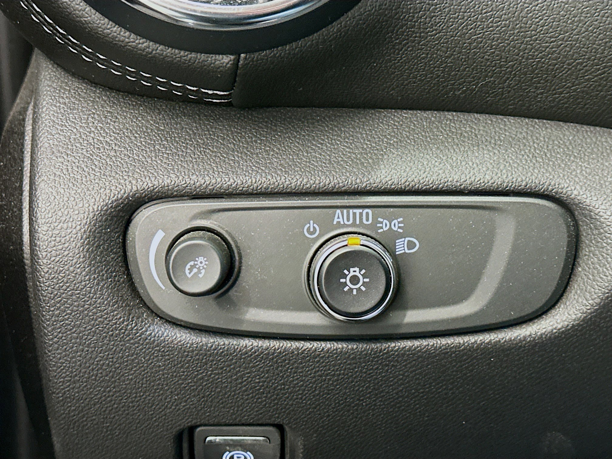 Used 2023 Chevrolet Blazer LT w/ LPO, Floor Liner Package image 17