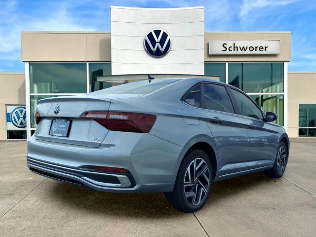 Certified 2023 Volkswagen Jetta SEL FWD image 6