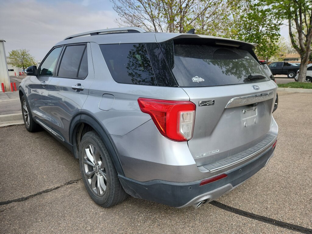 Used 2021 Ford Explorer Limited w/ Equipment Group 301A image 3