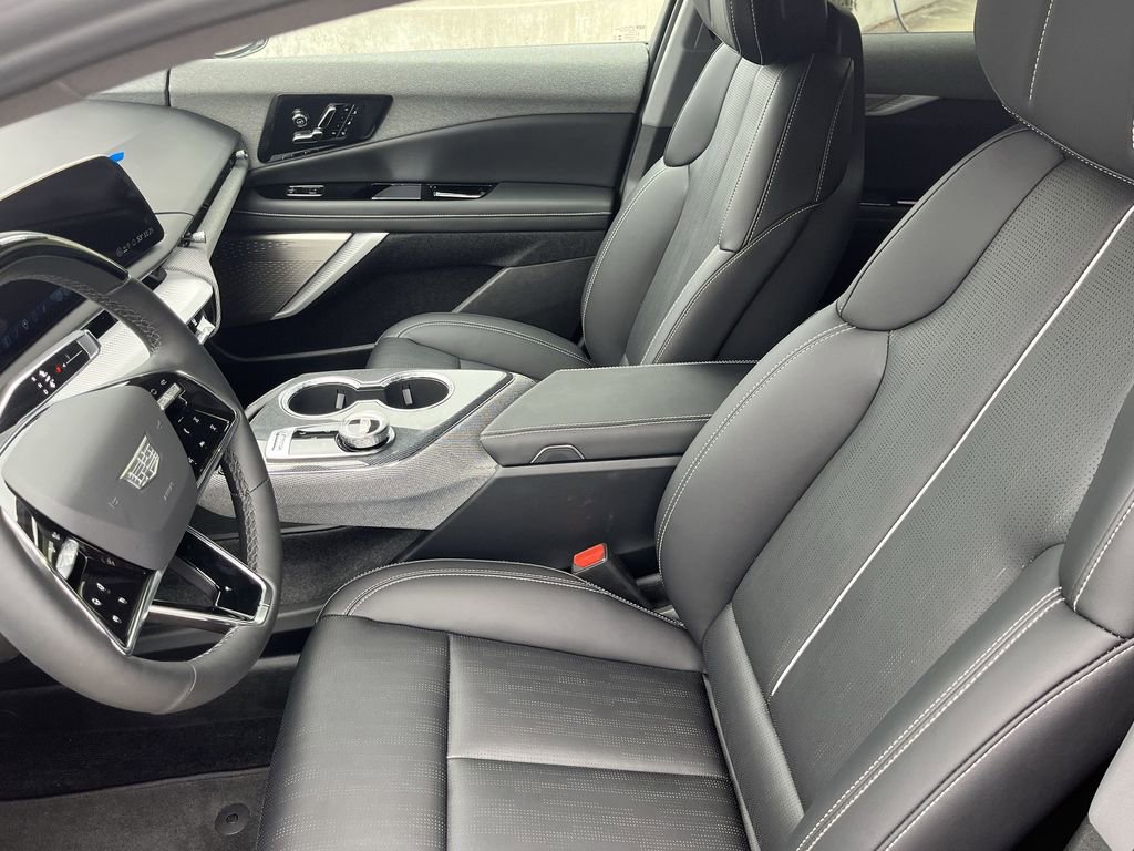 New 2026 Cadillac Optiq Sport 2 image 11