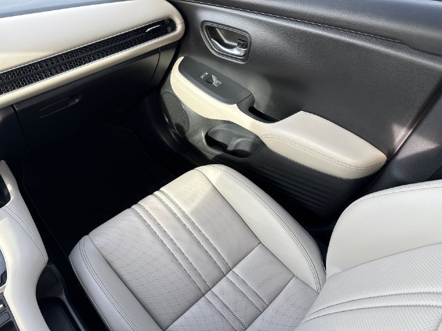 Used 2026 Honda HR-V EX-L image 15