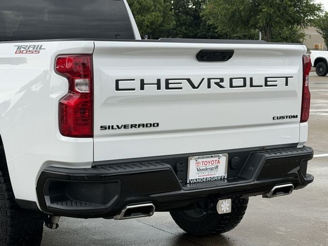 Used 2024 Chevrolet Silverado 1500 Custom Trail Boss w/ LPO, Dark Essentials Package AWD/4WD image 6