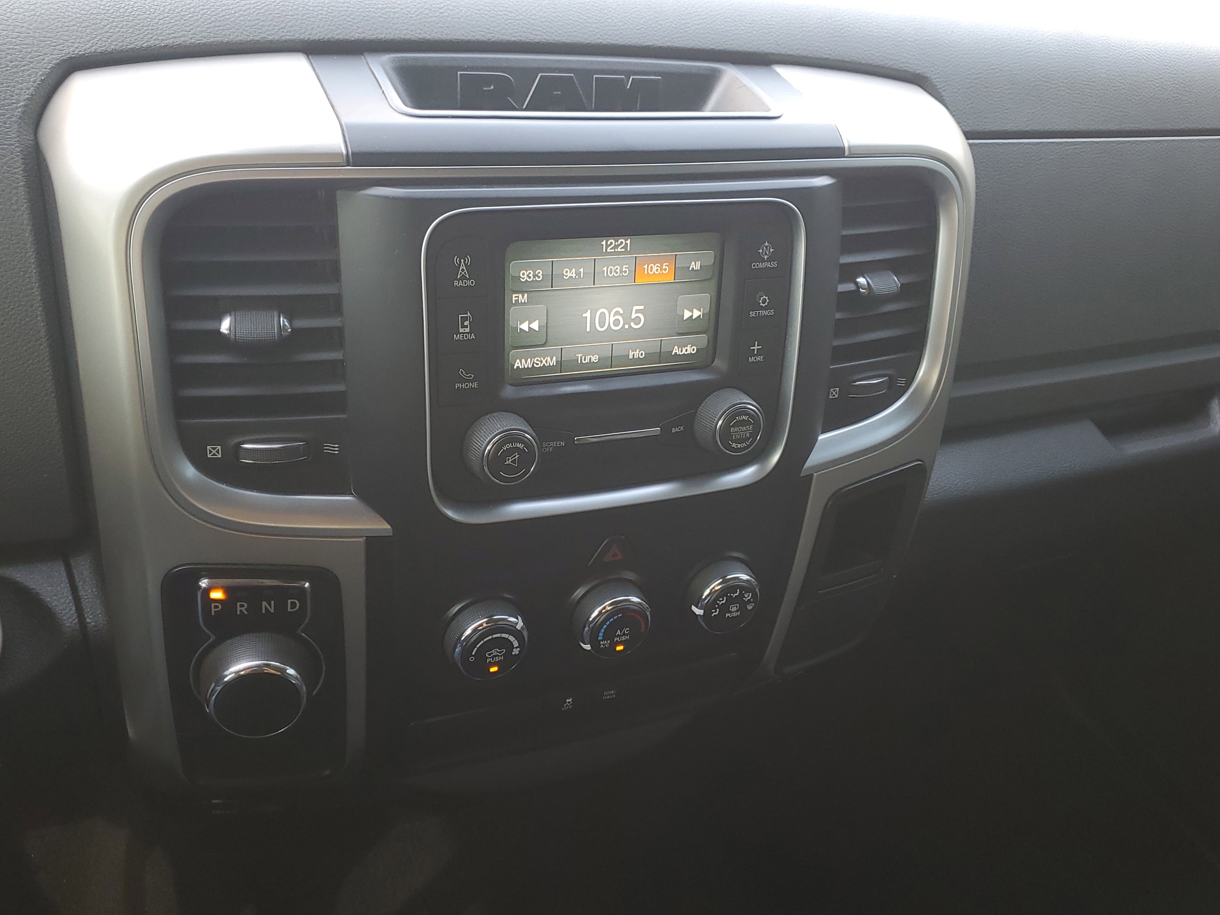 Used 2016 RAM 1500 Classic SLT image 23