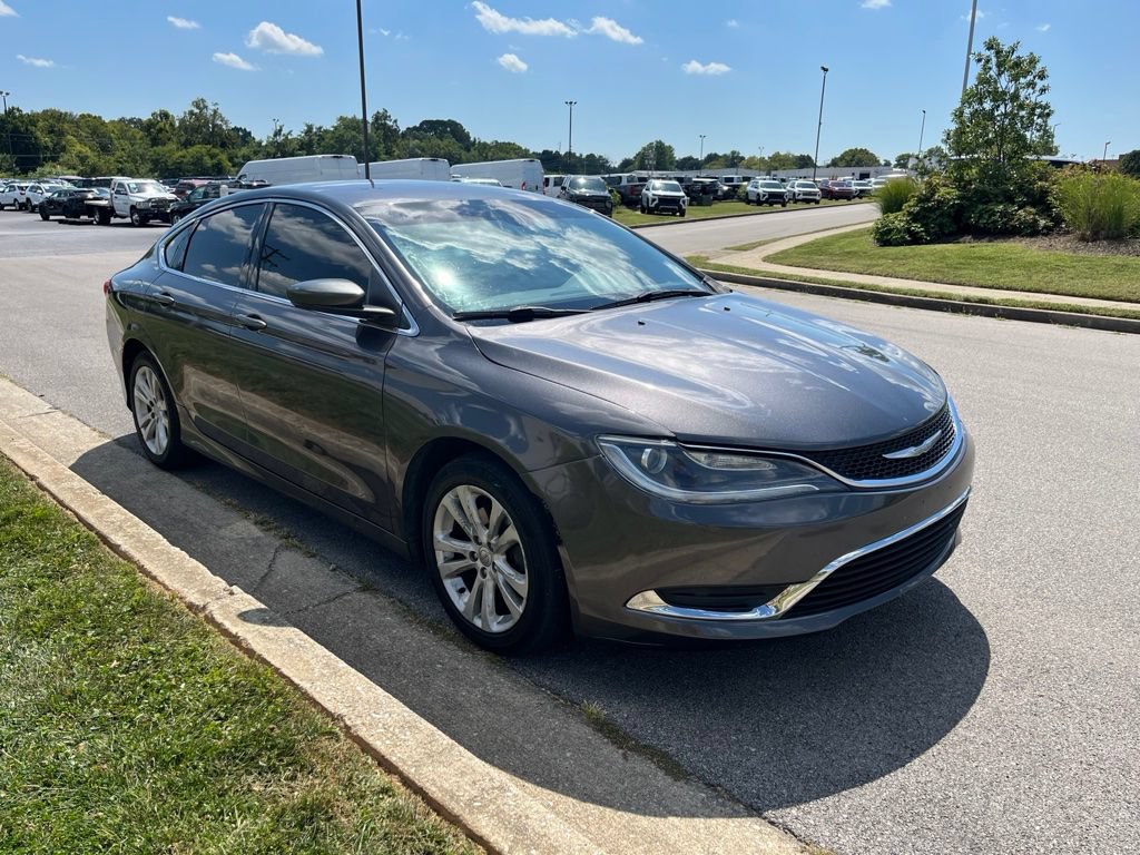 Used 2016 Chrysler 200 Limited FWD image 2