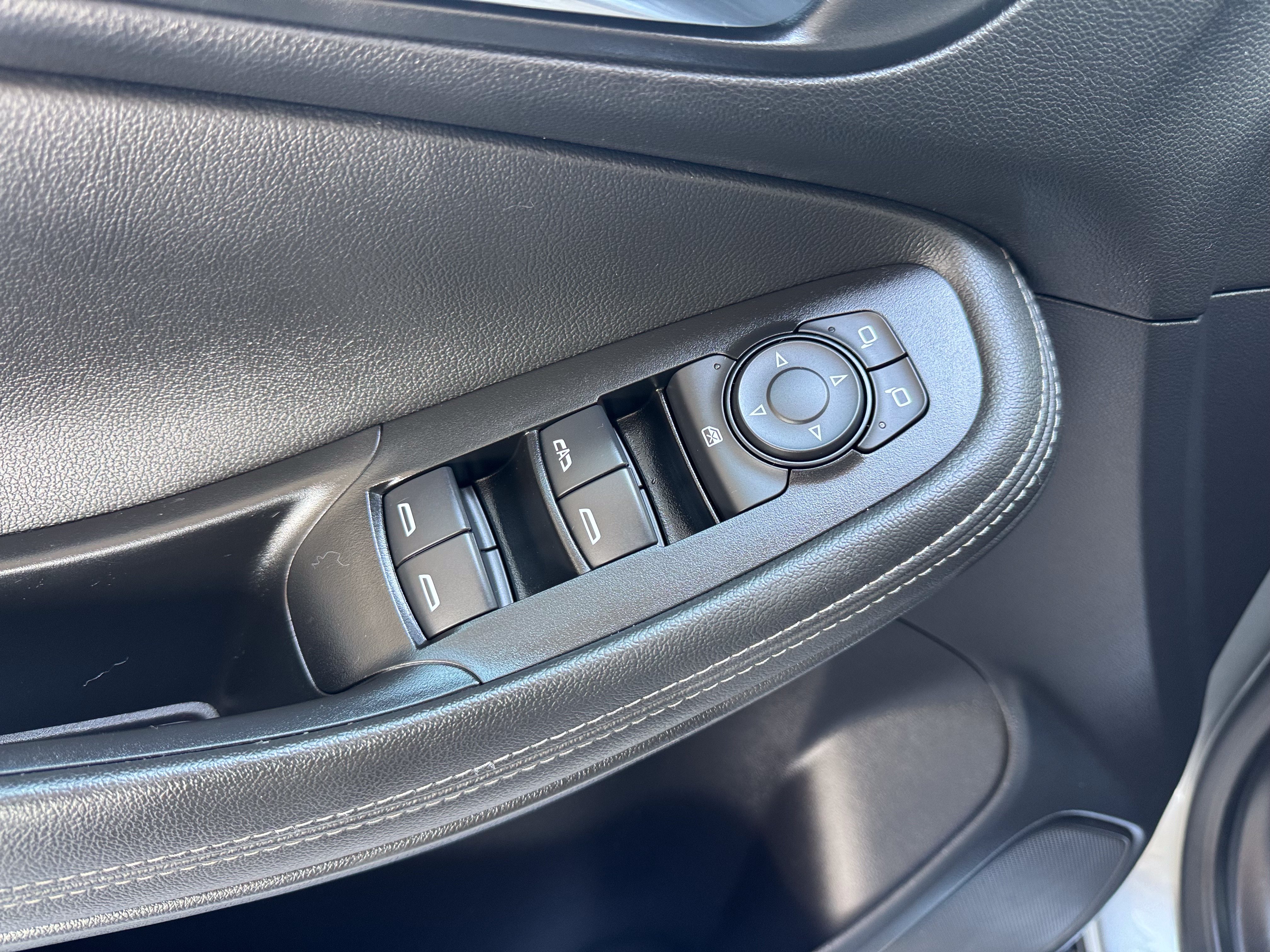 Used 2024 Buick Encore GX Preferred FWD image 11