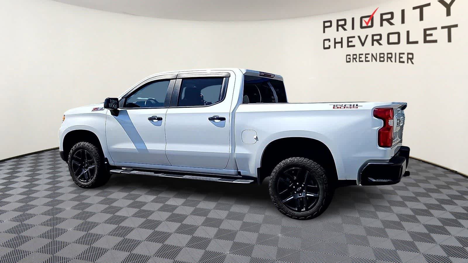 Certified 2022 Chevrolet Silverado 1500 LT Trail Boss AWD/4WD image 6