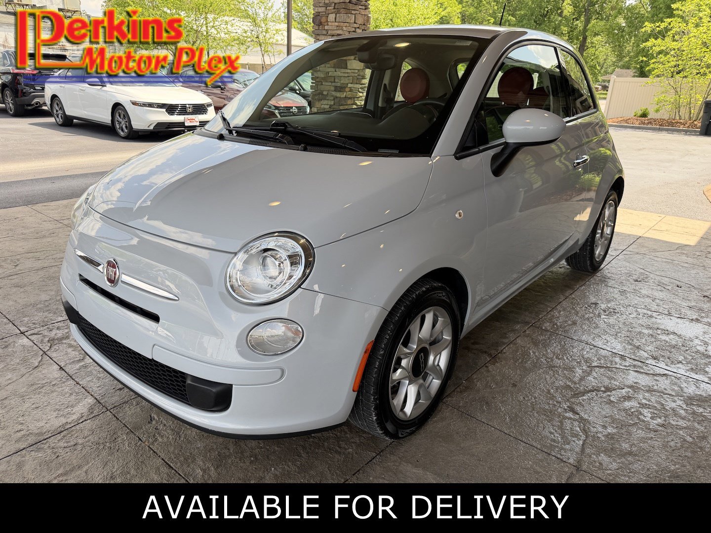 Used 2017 FIAT 500 Pop FWD image 1