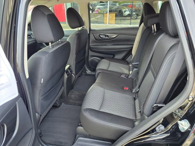 Used 2018 Nissan Rogue SV AWD/4WD image 19