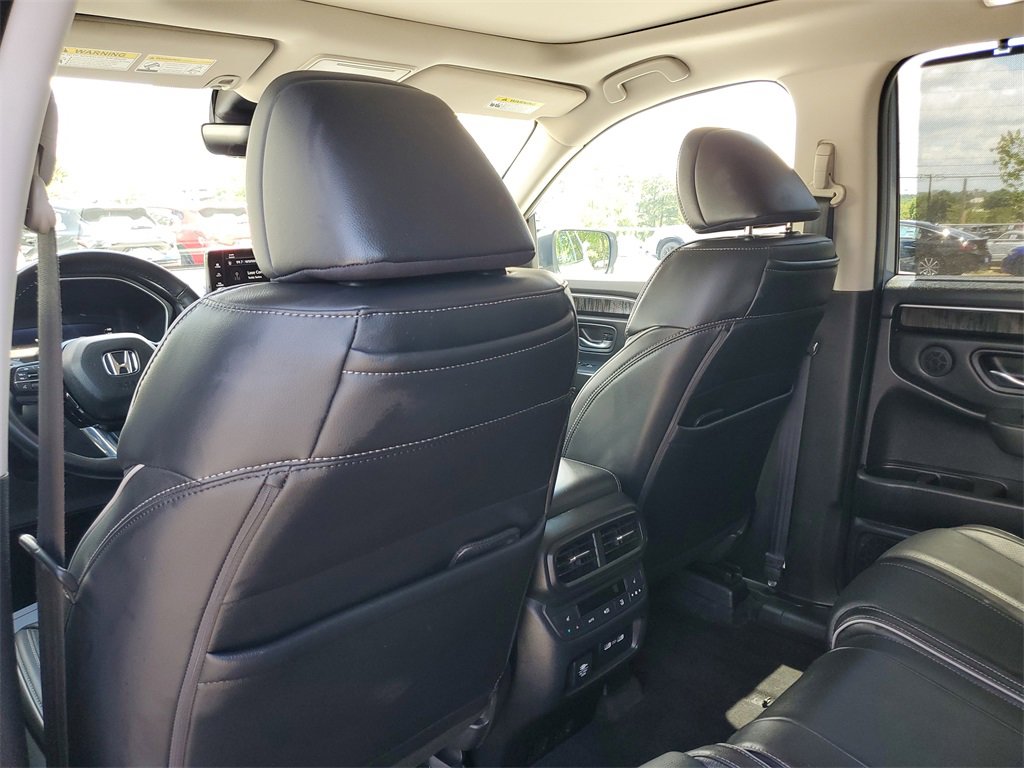 Used 2023 Honda Pilot Elite image 13