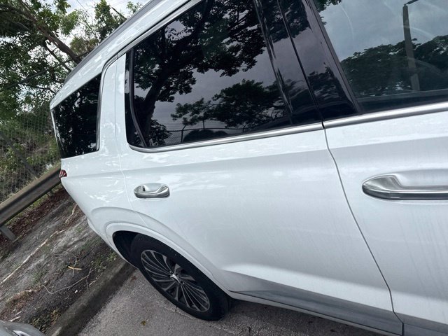 Used 2024 Hyundai Palisade Calligraphy FWD image 5
