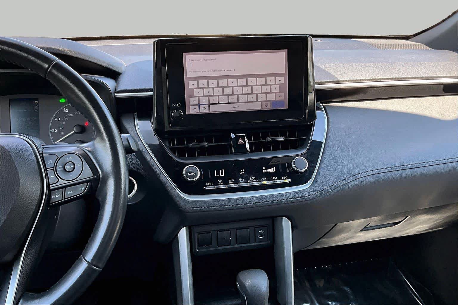 Used 2023 Toyota Corolla Cross AWD Hybrid image 7