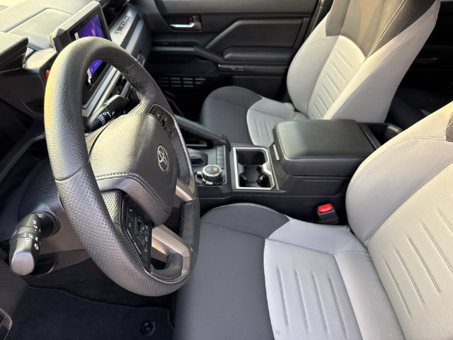Used 2025 Toyota Tacoma TRD Sport w/ Blackout Package (GST) AWD/4WD image 16
