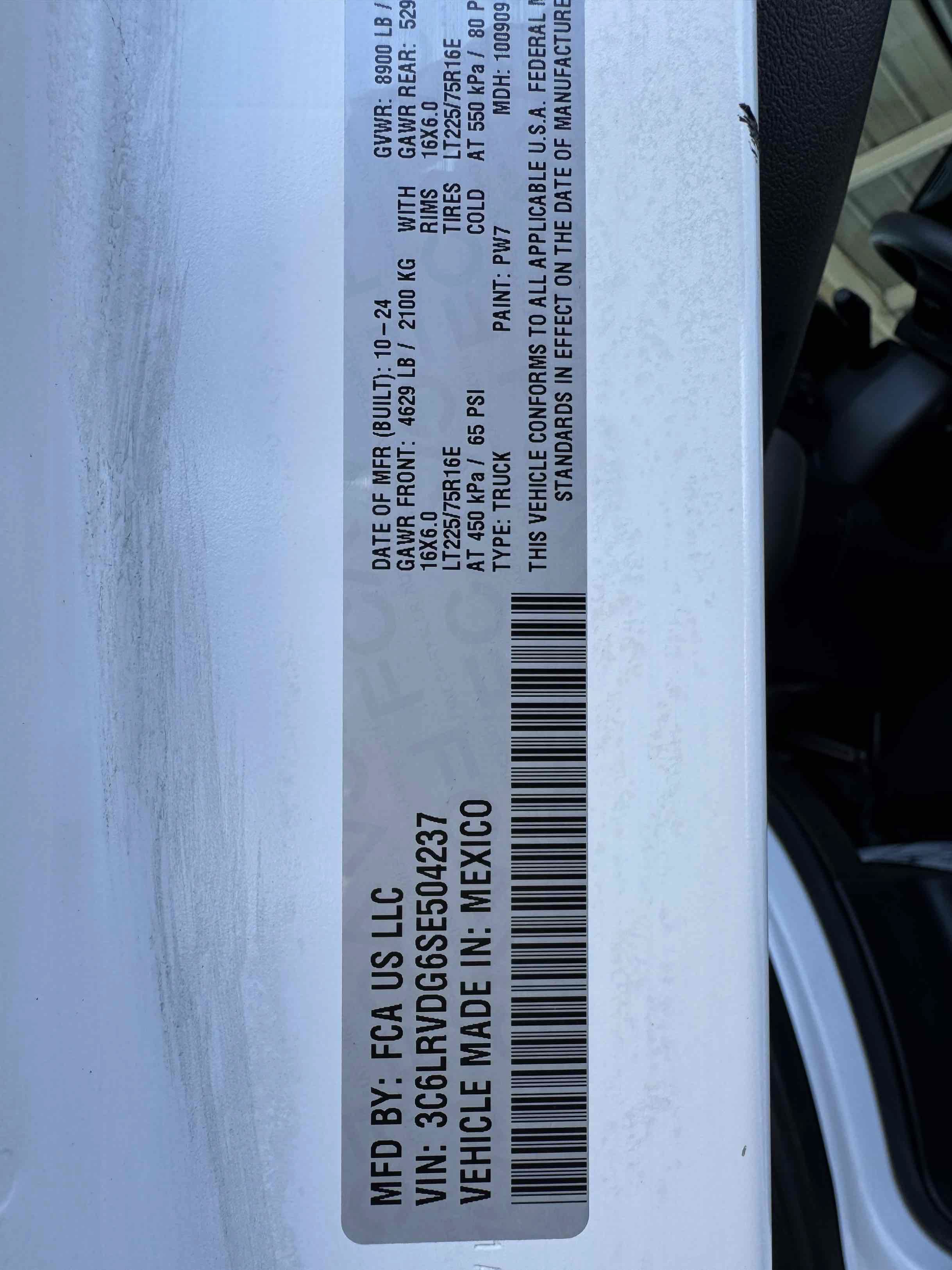 Used 2025 RAM ProMaster 2500 w/ Convenience Group FWD image 23