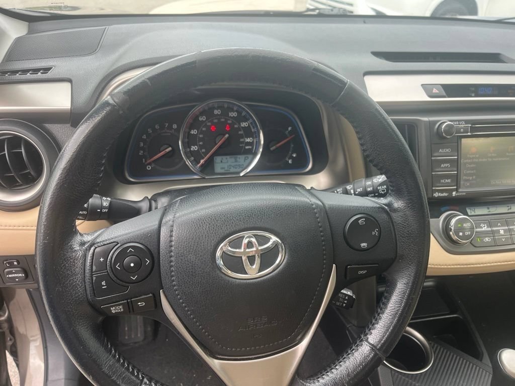 Used 2015 Toyota RAV4 Limited AWD/4WD image 15