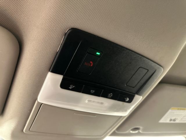 Used 2023 Nissan Rogue SV image 32