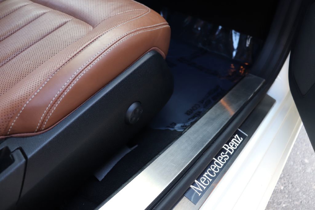 Used 2018 Mercedes-Benz CLS 550 w/ Premium 2 Package image 32