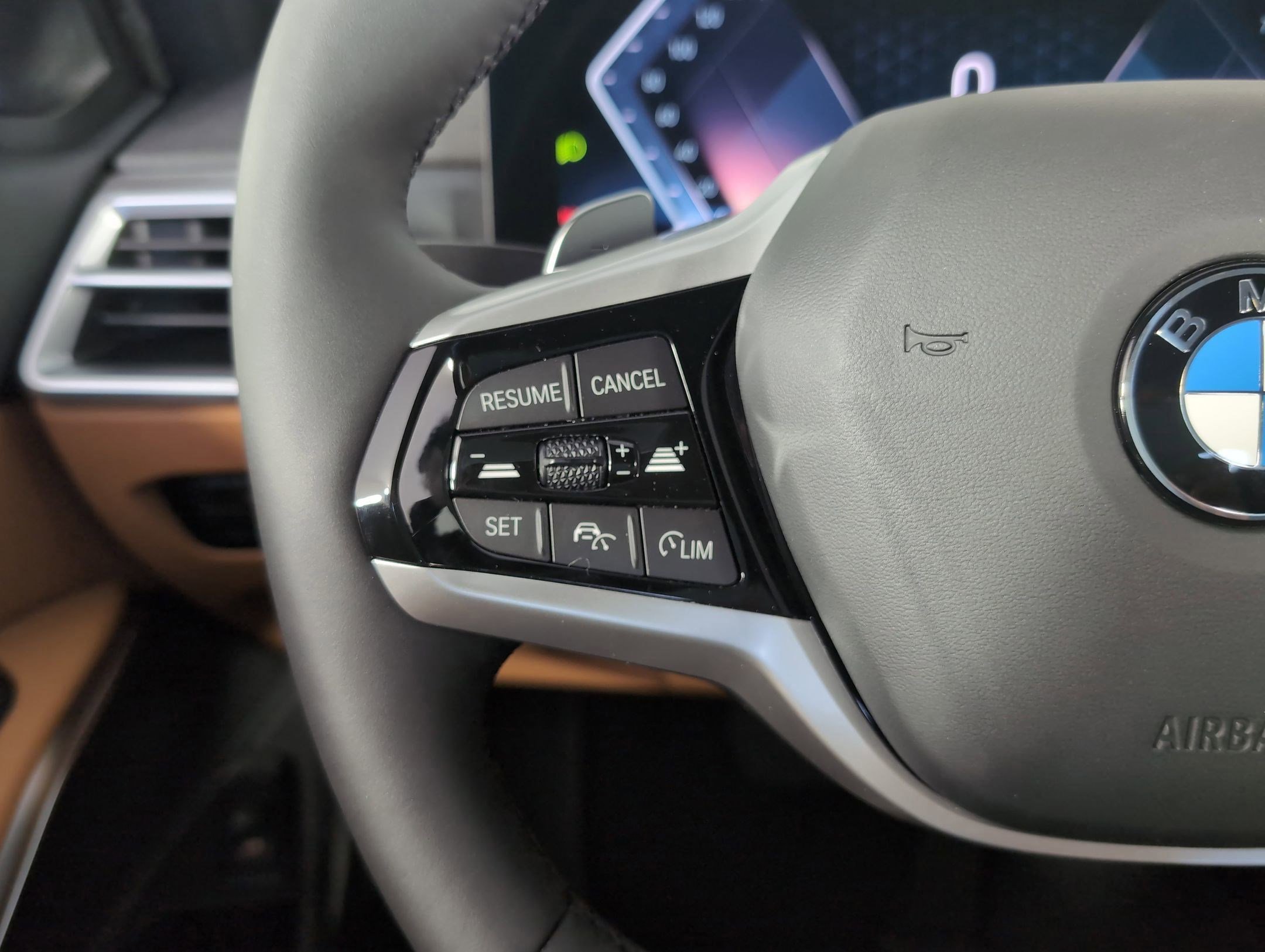 Used 2025 BMW 330i Sedan w/ Convenience Package image 14