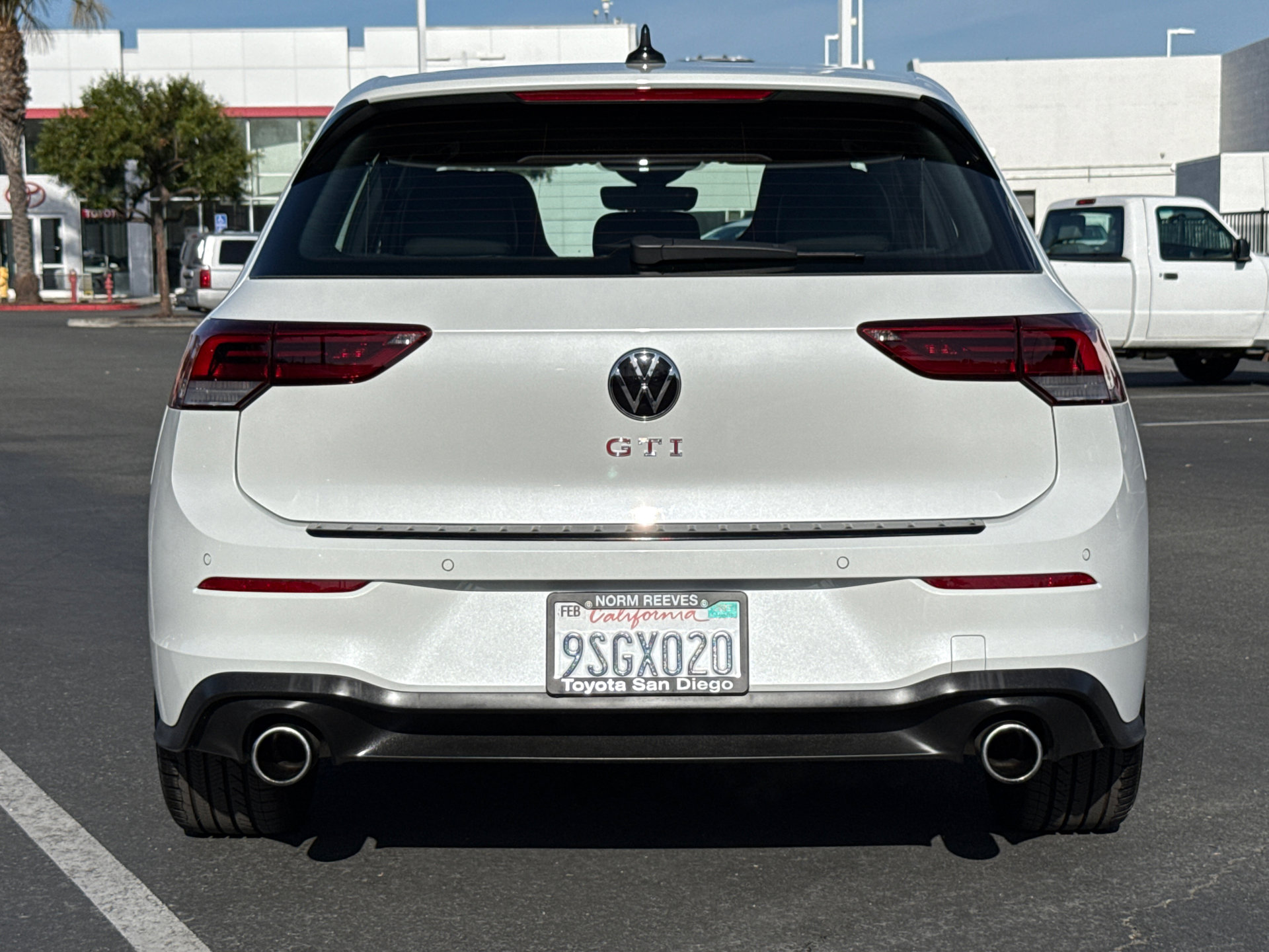 Used 2024 Volkswagen GTI SE FWD image 9