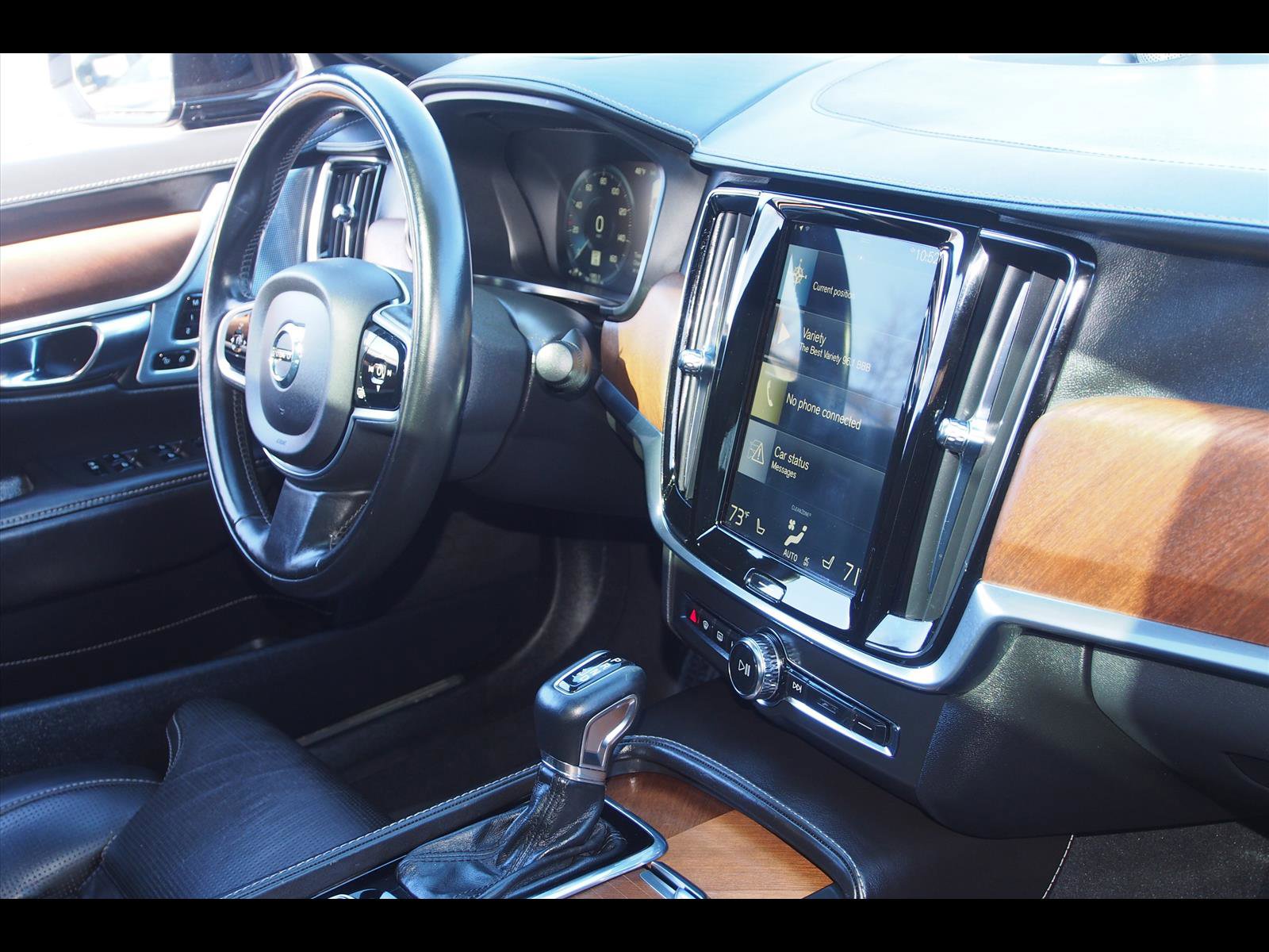 Used 2017 Volvo S90 T6 Inscription w/ Vision Package image 10