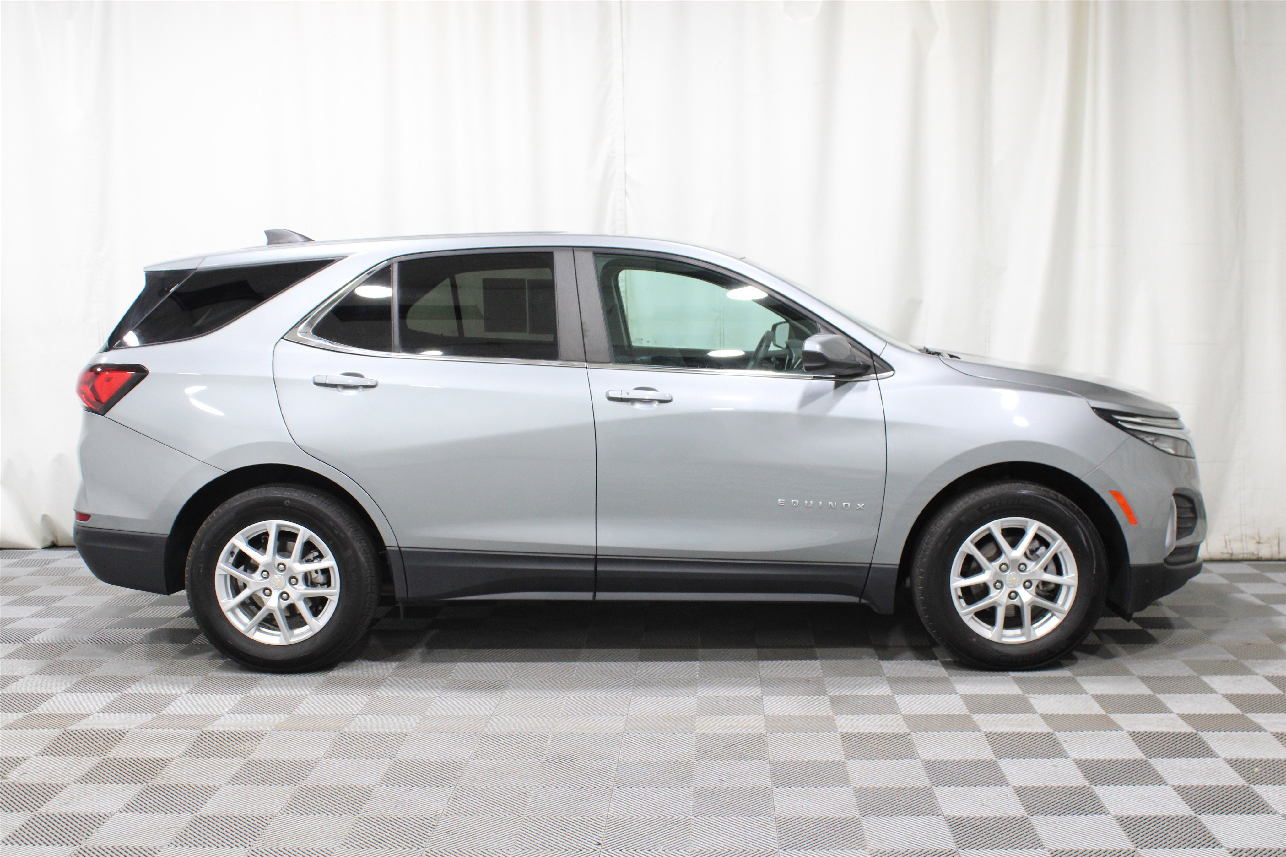 Used 2023 Chevrolet Equinox LT w/ LPO, Floor Liner Package image 28